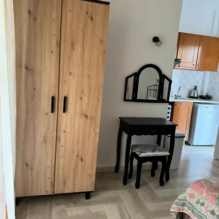 Yiannis Studios Трулос Экстерьер фото