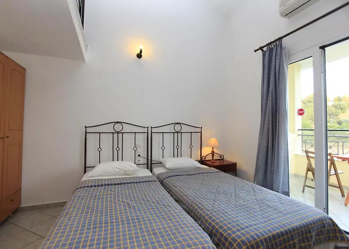 Yiannis Studios